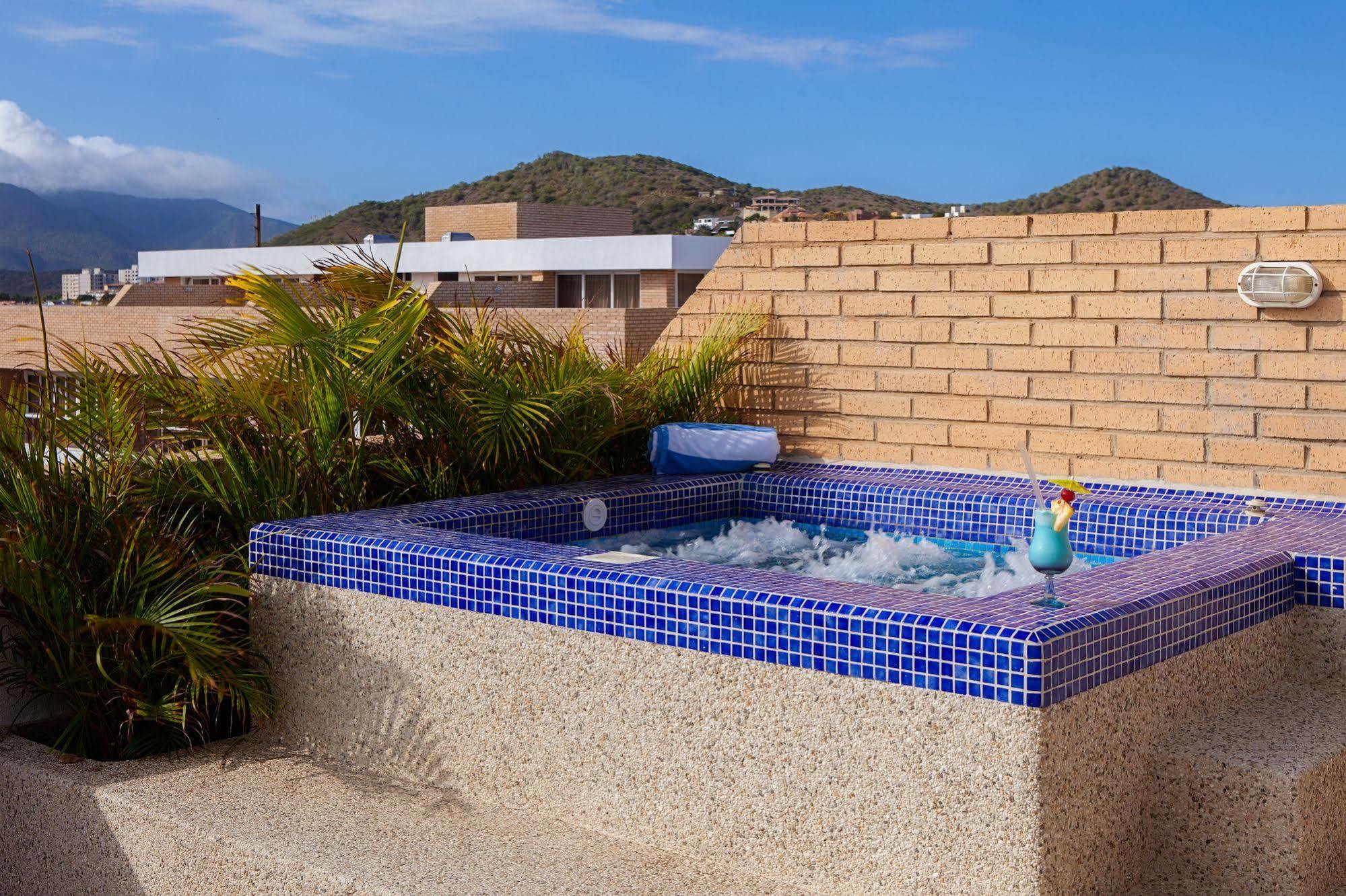 Margarita Real Hotel Boutique & Vacation Club Pampatar Exteriör bild